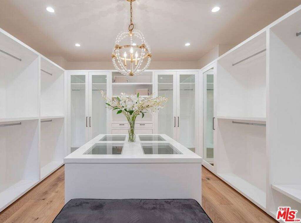 Деми Ловато приобрела новый дом за 7 млн долларов, где будет жить вместе с женихом - фото 490328