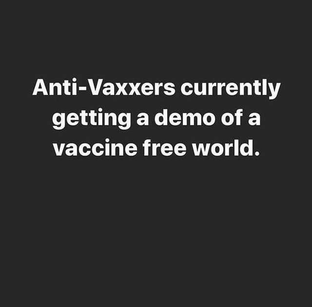 Без паніки: люди рятуються від коронавірусу дотепними мемами - фото 471928