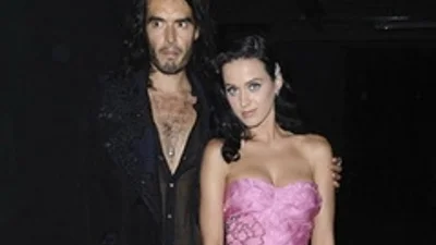 Кэти Перри и Рассел Брэнд обручились