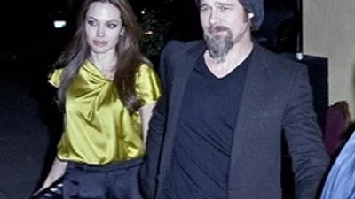 Анджелина Джоли на День Святого Валентина подарила мужу дерево???