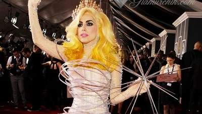 Lady Gaga присвятила тату шанувальникам