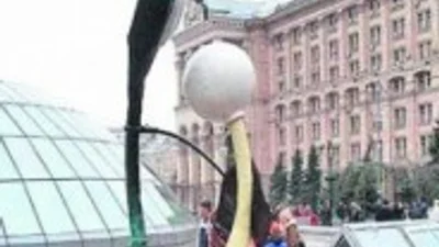 В Киеве появятся фонари-тусовщики и арматурные Чудики 