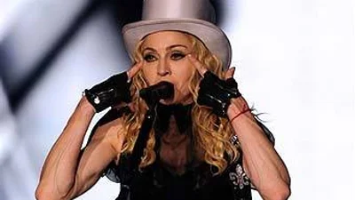 Мадонне сделали выговор за шумную вечеринку без ее участия