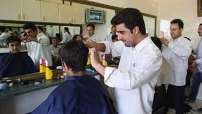 В Иране утвердили стандарты "исламских" мужских стрижек
