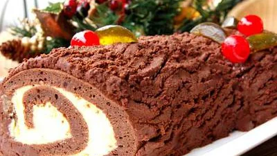 В Бельгии испекли гигантский рождественский торт