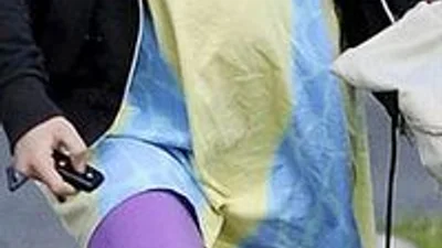 Папарацци заметили животик Натали Портман