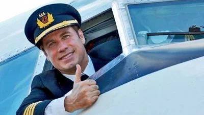 Джон Траволта прилетит в Россию за штурвалом собственного самолета
