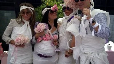 Вікторія Бекхем одягнула сукню з туалетного паперу