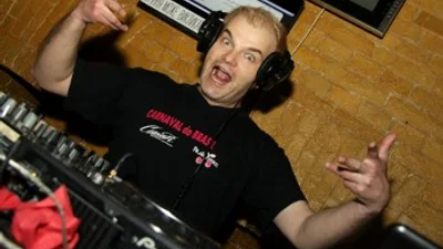 Анонс зіркових вечірок Люкс ФМ