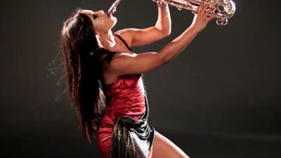 Гайтана сыграла на саксофоне для Алены Винницкой +ФОТО