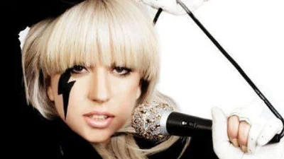 Леди Гага хочет сувениры из Лондона