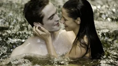 Кристен Стюарт рассказала о своих родах в Сумерках