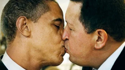 Мужской поцелуй Барака Обамы попал в рекламную кампаню