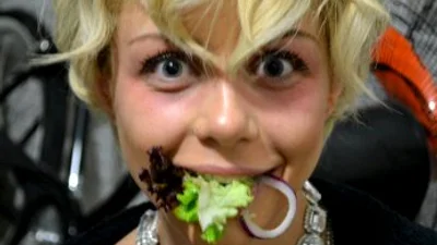 Скандал! Тина Кароль будет судиться за публикацию приватных фото