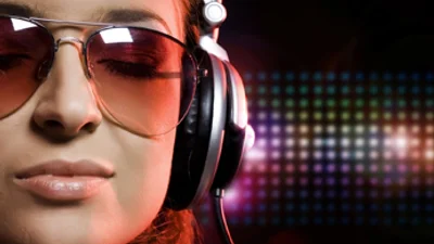 Нові пісеньки на Люкс FM