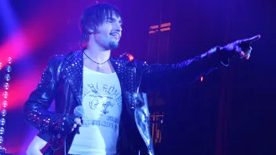 Виталий Козловский спел «Шекспира» в роковой обработке