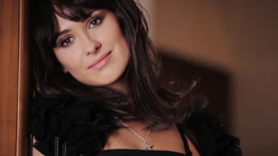 Участница «REAL O» Лена Виноградова назвала имя отца своего ребенка