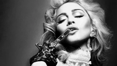 Мадонна снялась в рекламном ролике своего аромата 