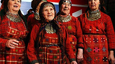 Проживание и дорогу поклонников «Бурановских бабушек» оплатит Воробьев