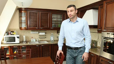 Кличко показал свою трехэтажную квартиру
