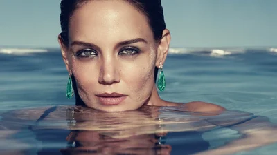 Кэти Холмс переехала в новую квартиру