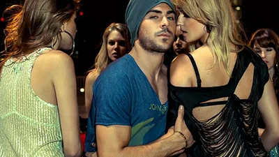 Фотосессия: Сексуальный и брутальный Зак Эфрон