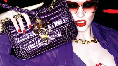 Вещи из бархата стают популярными этой осенью