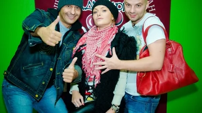 Исполнитель «Fire / Нет вай-фая» снял клип с НеАнгелами