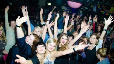 Василий Бондарчук потусил на люксовой вечеринке