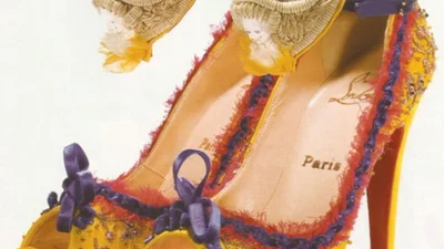 Кристиан Лабутен создал обувь в стиле Марии-Антуанетты