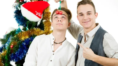 Братья Борисенко поздравляют с Новым Годом