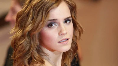 Эмма Уотсон продемонстрировала взрослую фотосессию