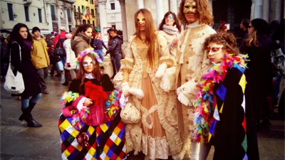 Яркие образы Венецианского карнавала 2013
