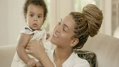 Неопубликованные фото дочери Бейонсе