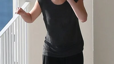 Оскароносная Дженнифер Лоуренс: не накрашенная, с бутылкой и косячком