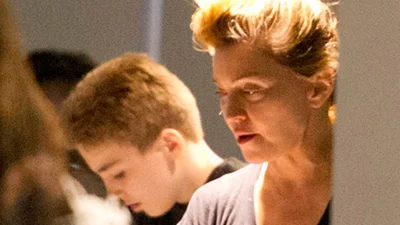 Мадонна без макияжа в аэропорту