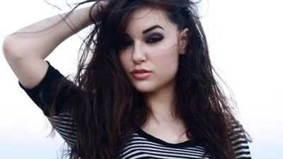 Саша Грей не добавляет друзей ВКонтакте