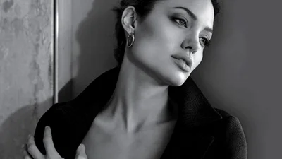 Анджелина Джоли стала седой