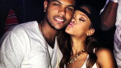 Прощай Крис Браун! Рианна целуется с новым парнем