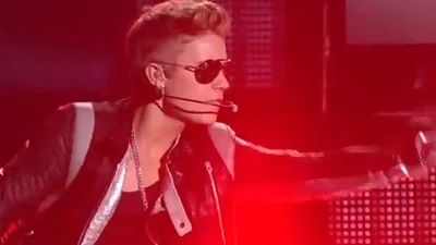 Will.i.am и Justin Bieber выступили на Billboard Music Awards 2013