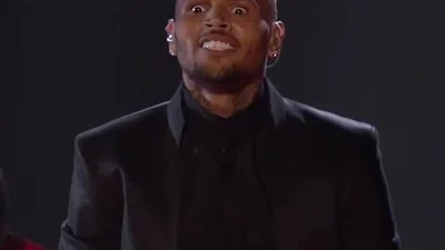 Рианна не пошла на церемонию Billboard из-за Криса Брауна