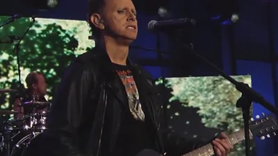 Depeche Mode уже выступают с новыми песнями