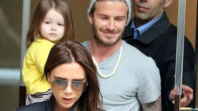 Семейство Бекхэмов на самой счастливой прогулке