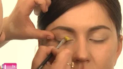 Поради візажиста щодо пензликів для макіяжу