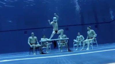 Удивительный Harlem Shake под водой