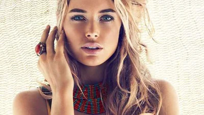 Красотка из Victoria’s secret снялась в рекламе H&M