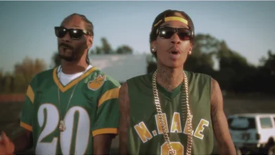 Snoop Dogg feat. Bruno Mars - Young, Wild and Free
