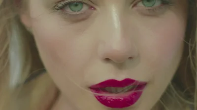 Тина Кароль представила клип на песню "Помню"
