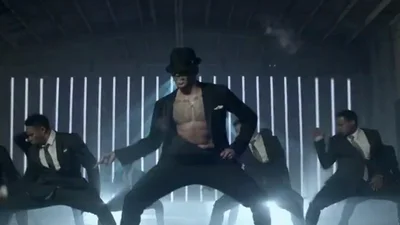 Chris Brown - Turn Up The Music