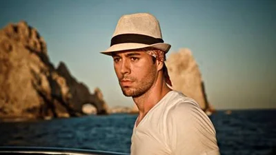 Enrique Iglesias - Tonight
